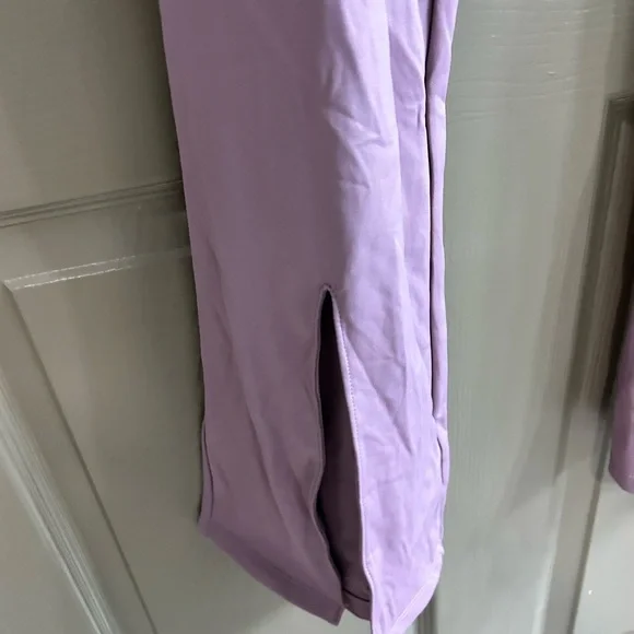 Lavender Flared Pants with front slits - Picture 4 of 6